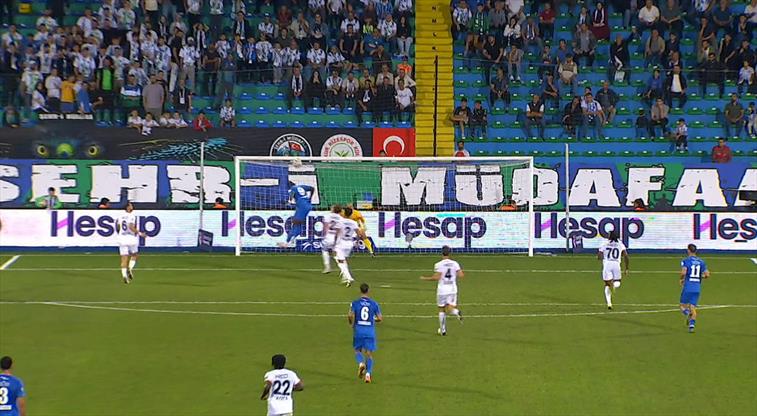 Ali Sowe, kafa vuruşuyla gole yaklaştı