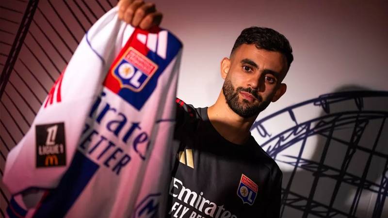 Ghezzal’dan sürpriz imza