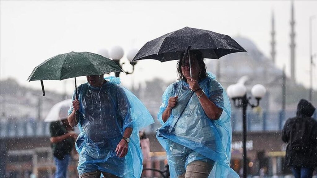 Meteoroloji İstanbul için de uyardı: Saat saat yağış haritası belli oldu